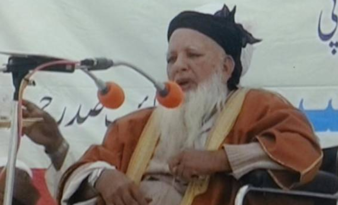 Prominent Muslim scholar, freedom fighter Mufti Abdul Razzaq passes away aged 95